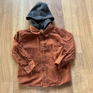 OLD NAVY boys button up shirt with hood.